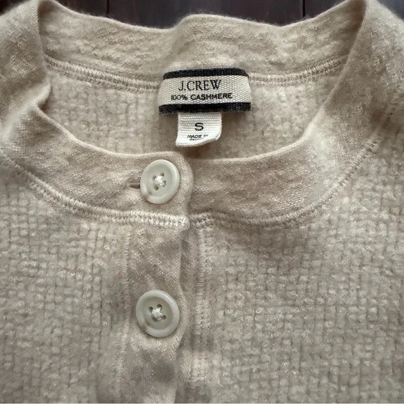 J. Crew Kids 100% Cashmere Henley Sweater Size Small Beige Long Sleeve Buttons - Picture 3 of 6